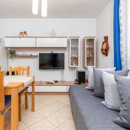 Apartment Milena Pula Exterior photo